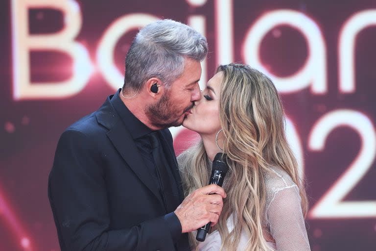 Bailando 2023: con besos apasionados, chistes de doble sentido y juegos sensuales, Marcelo Tinelli y Milett Figueroa calentaron la pantalla