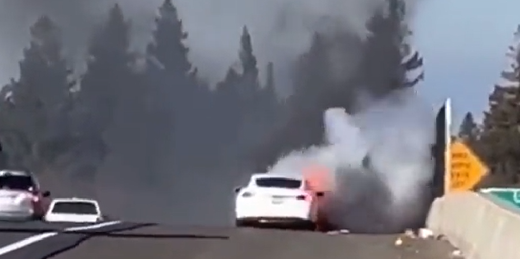 tesla fire sacramento highway