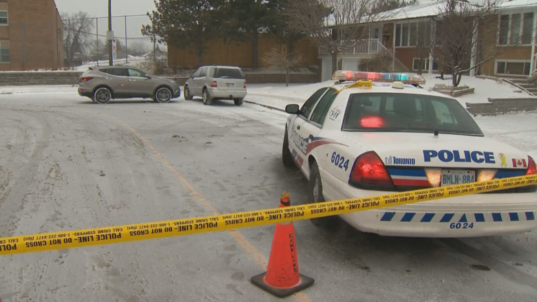 Toronto police to examine SUV, seek witnesses after girl pinned between 2 vehicles dies