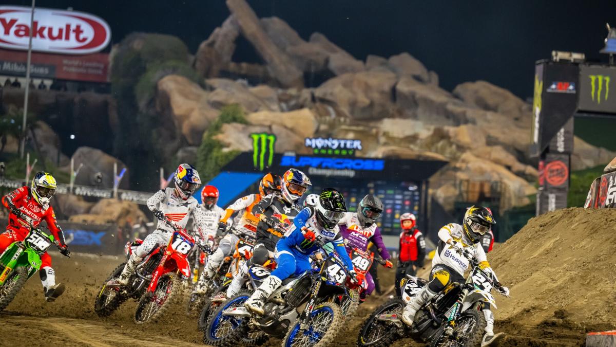 Saturday's Supercross 2024 Round 1 in Anaheim How to watch, start