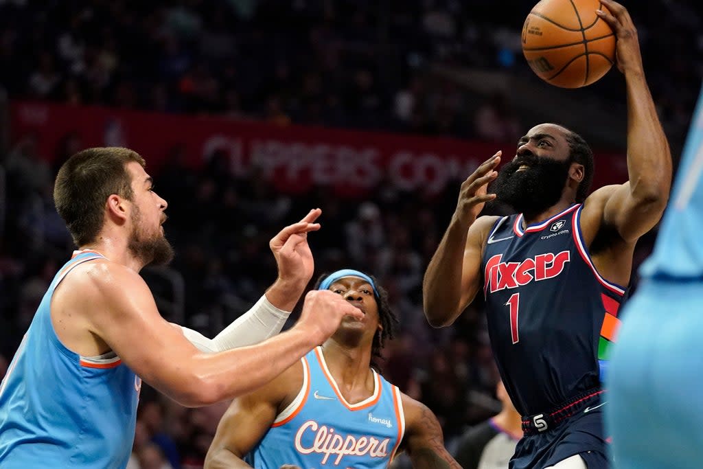 76ERS-CLIPPERS (AP)