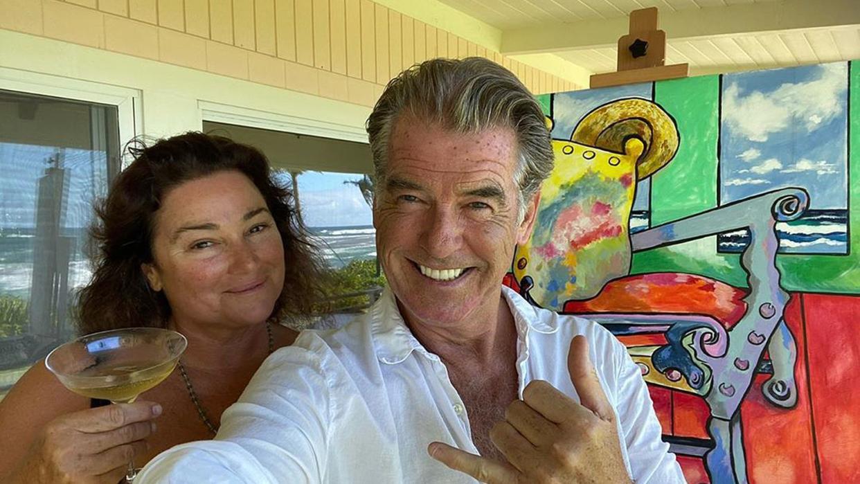 Pierce Brosnan, Keely Shay Smith