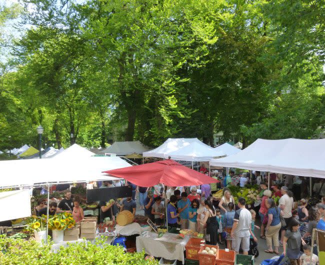 Oregon: Portland State University Farmers' Market