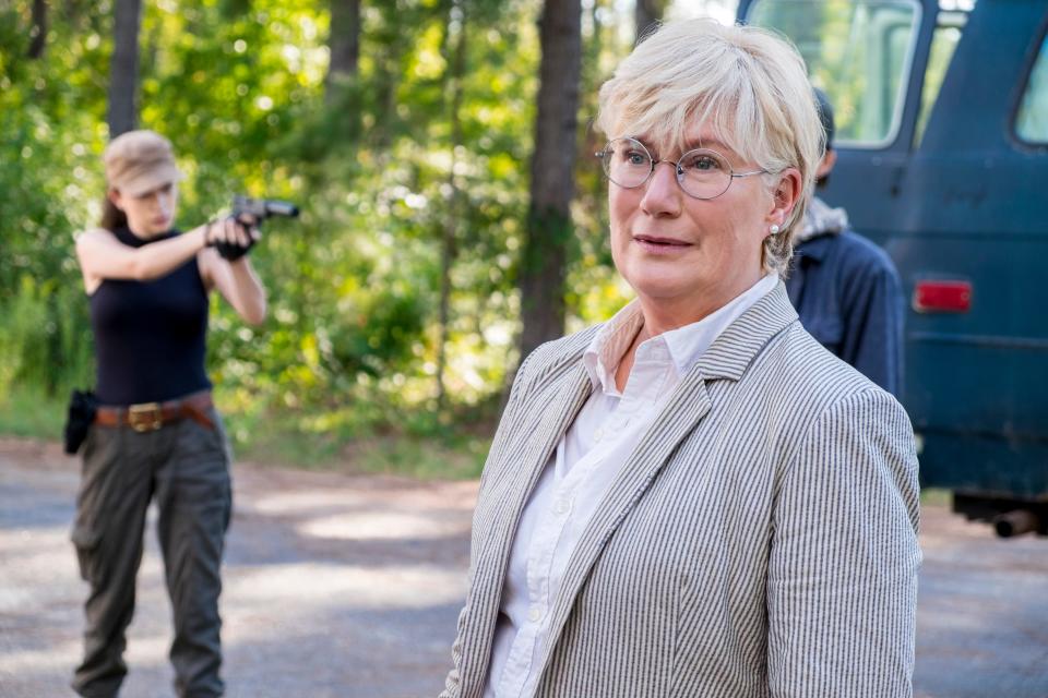 TWD 812 Jayne Atkinson as Georgie on "The Walking Dead."