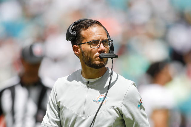 Mike McDaniel shuts down question about Dolphins potentially