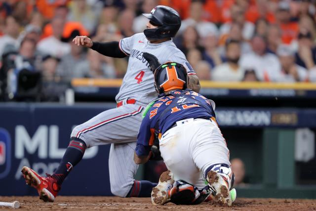 Carlos Correa stars against former team as Twins beat Astros to even up ALDS