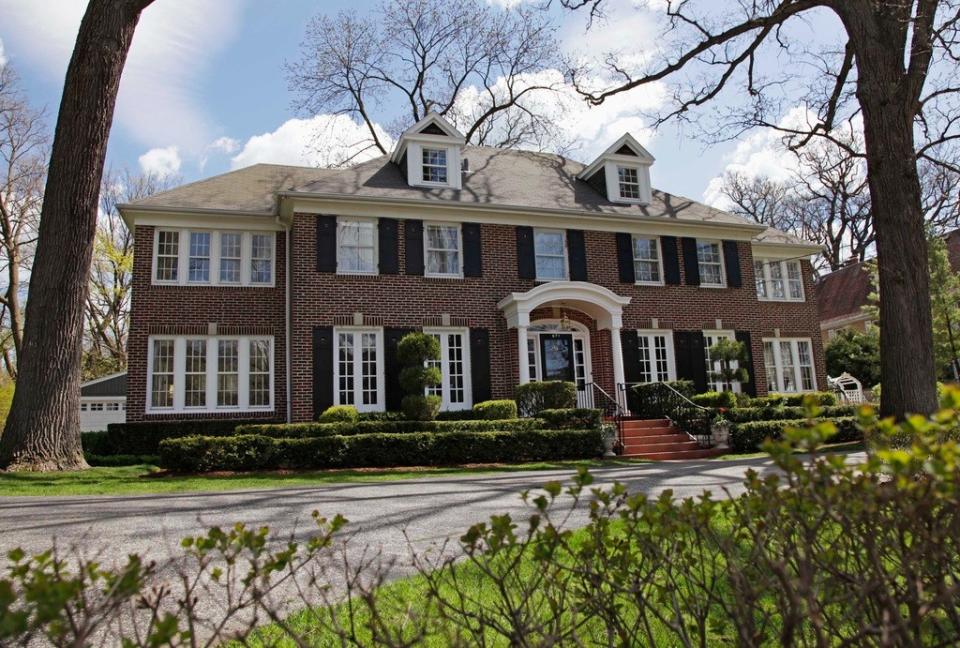 電影《小鬼當家》中主角一家人所住的豪宅最近公開出售。美聯社