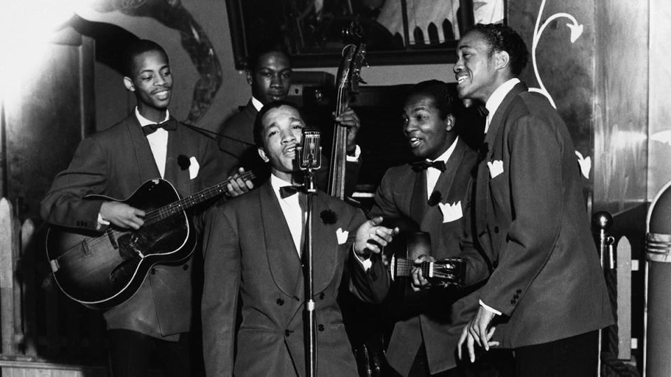 Redd Foxx (center) singing circa 1938