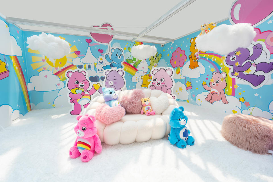 旺角好去處｜CareBears限定店登陸朗豪坊！棉花糖色打卡位、百隻小熊打卡牆、逾40款限量毛公仔