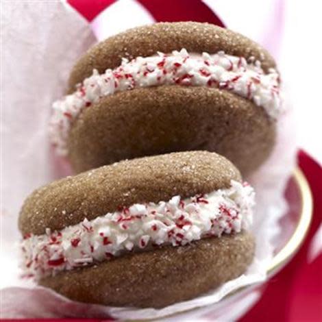 Gingerbread Whoopie Pies 