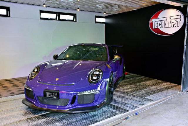 VViViD+ Gloss Midnight Purple (Porsche 911 GT3 Purple)