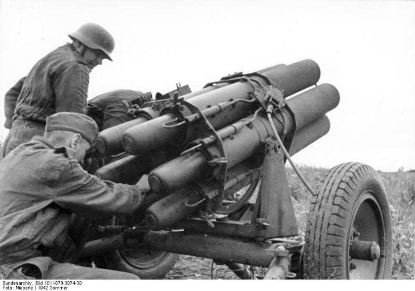 German soldiers loading Nebelwerfer 41