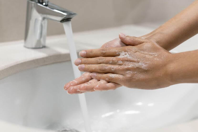 想避免沙門氏桿菌感染，除將食物煮熟外，平時也應養成勤洗手的好習慣，避免「病從口鼻入」。圖片來源／Freepik