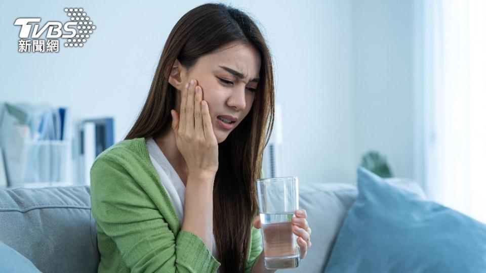 牙痛讓人感到崩潰。（示意圖／shutterstock達志影像）