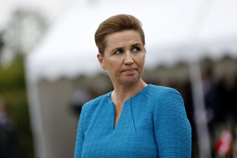 La primera ministra danesa, Mette Frederiksen, en la conmemoración por los 80 años del Día D, en Sainte Marie du Mont, Normandía, Francia, el 6 de junio. (AP/Jeremias Gonzalez)