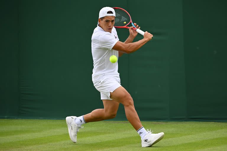 Sebastián Báez tuvo su primera aparición en el césped de Wimbledon