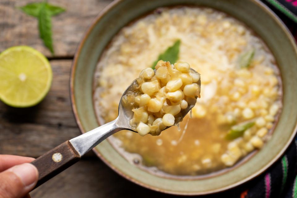 Los esquites son una receta de botana mexicana ancestral. 