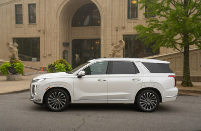 The 2023 Hyundai Palisade is photographed in Santiago, Calif., on June 16, 2022.