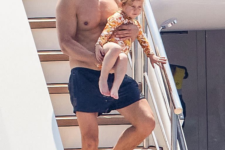 Orlando Bloom junto a su pequeña hija Daisy Dove