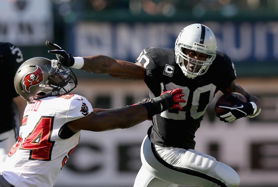 Tampa Bay Buccaneers v Oakland Raiders