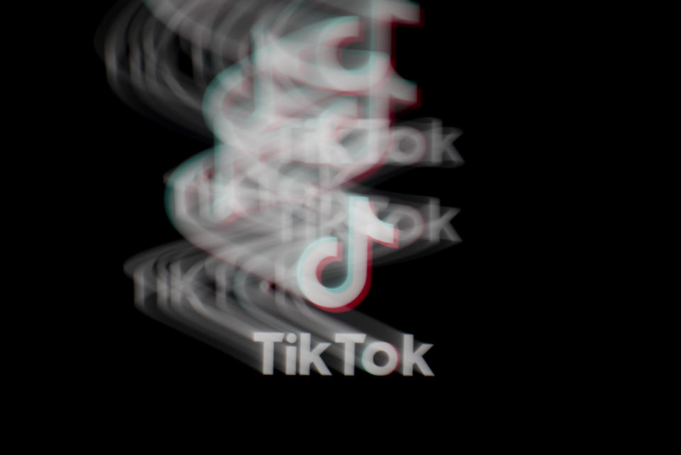 The logo for ByteDance Ltd.'s TikTok app is arranged for a long exposure photograph on a smartphone in Sydney, New South Wales, Australia, on Monday, Sept. 14, 2020. Photo: Brent Lewin/Bloomberg