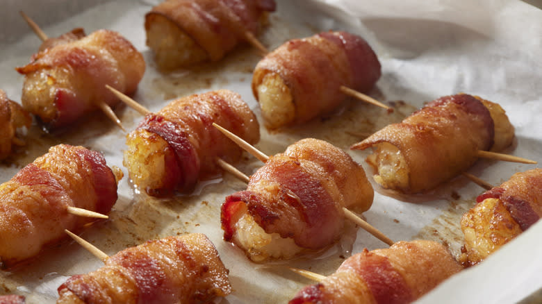 Tater tots wrapped in bacon