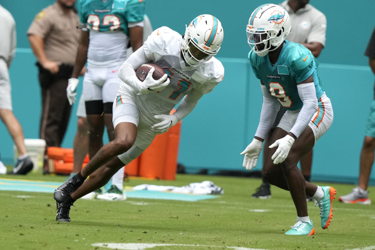 Dolphins reportedly open to trading Cedrick Wilson Jr. but wide receiver  wants to stay in Miami 