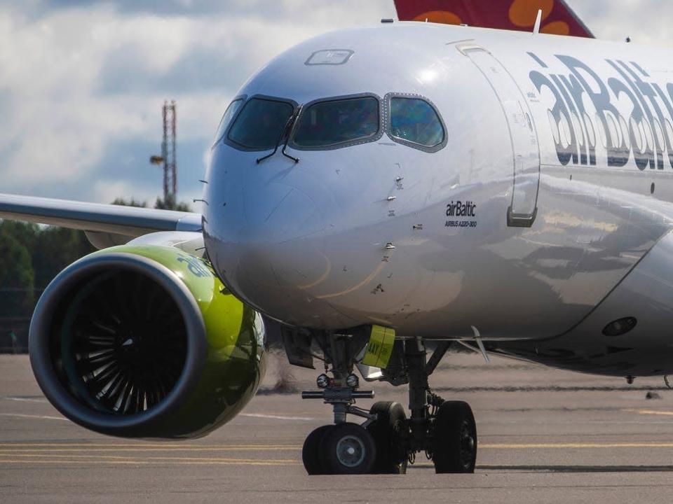 AirBaltic A220.