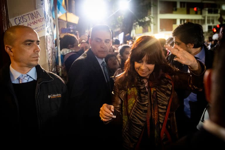 Cristina Kirchner en la noche del atentado que sufrió en la puerta de su casa