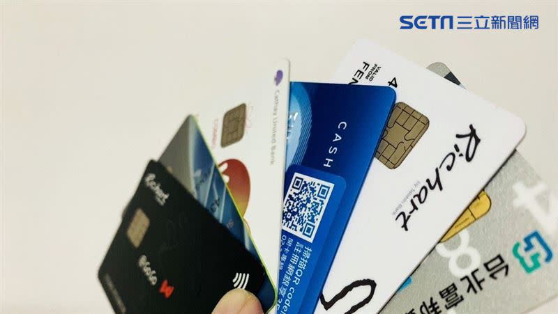 李善植指出使用信用卡，是可有效減少消費風險的付款方式。（圖／資料照）