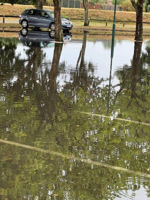 LOUGHBOROUGH: Handout photo taken with permission from the Twitter feed of @tinaonions of flooding in Morrisons car park in Loughborough. (Photo: Sileby Volunteer Flood Wardens via PA Wire/PA Images)