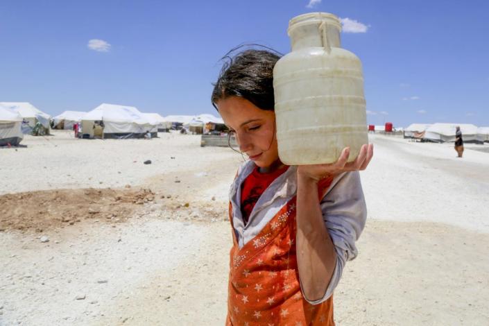 聯合國兒童基金會(UNICEF)今天(22日)表示，在戰火衝突國家中的15歲以下孩童，死於因缺乏潔淨用水和衛生設施疾病的可能性，幾乎是暴力的3倍之多。(圖:UNICEF)