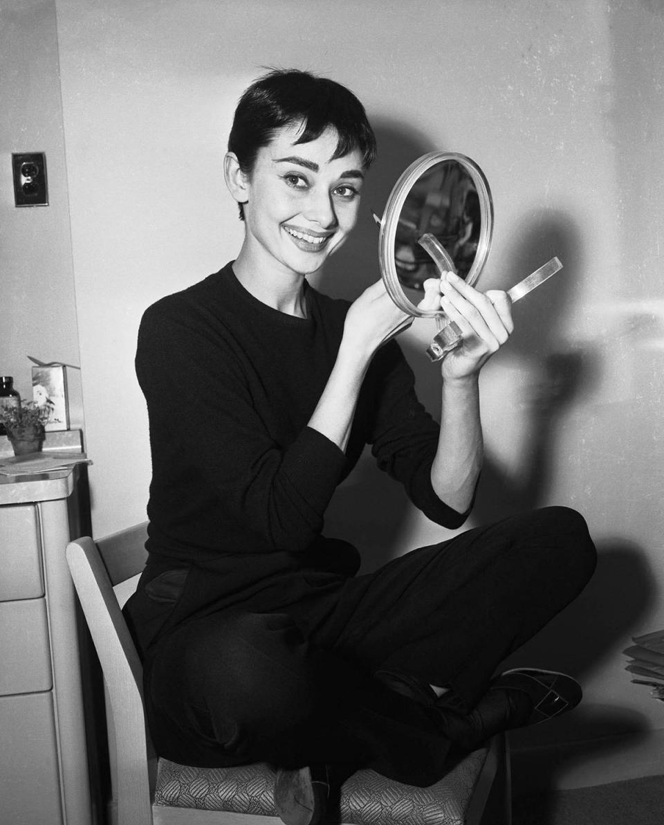 Audrey Hepburn, 1954