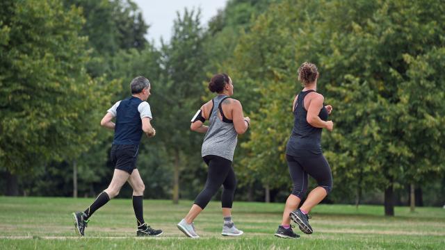 Women benefit more from regular exercise than men – research