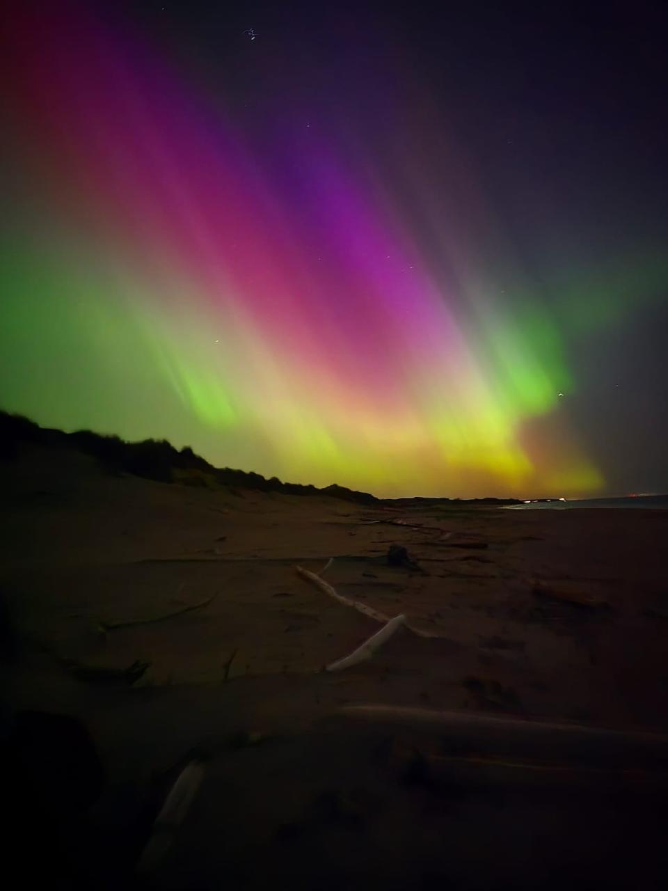 Northern Lights at Lakeside Beach.