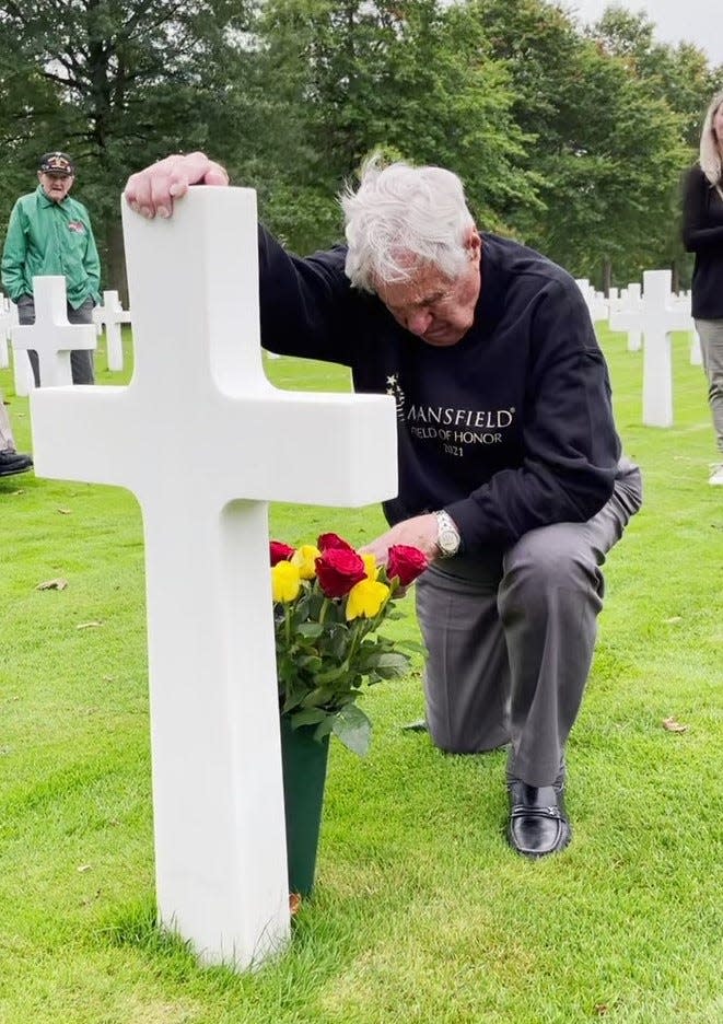 P-47 Pilot Ed Cottrell visited the grave of his best friend, 2nd LT Art Sommers, 77 years after Sommers' death.