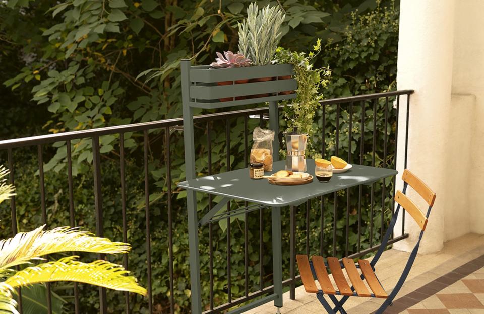 Table pliante pour le balcon