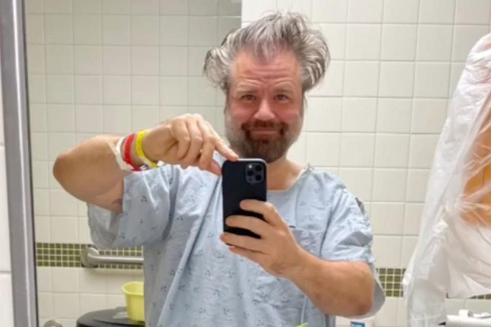 <p>Instagram/tlabine</p> Tyler Labine takes a selfie while at the hospital being treated for a blood clot.