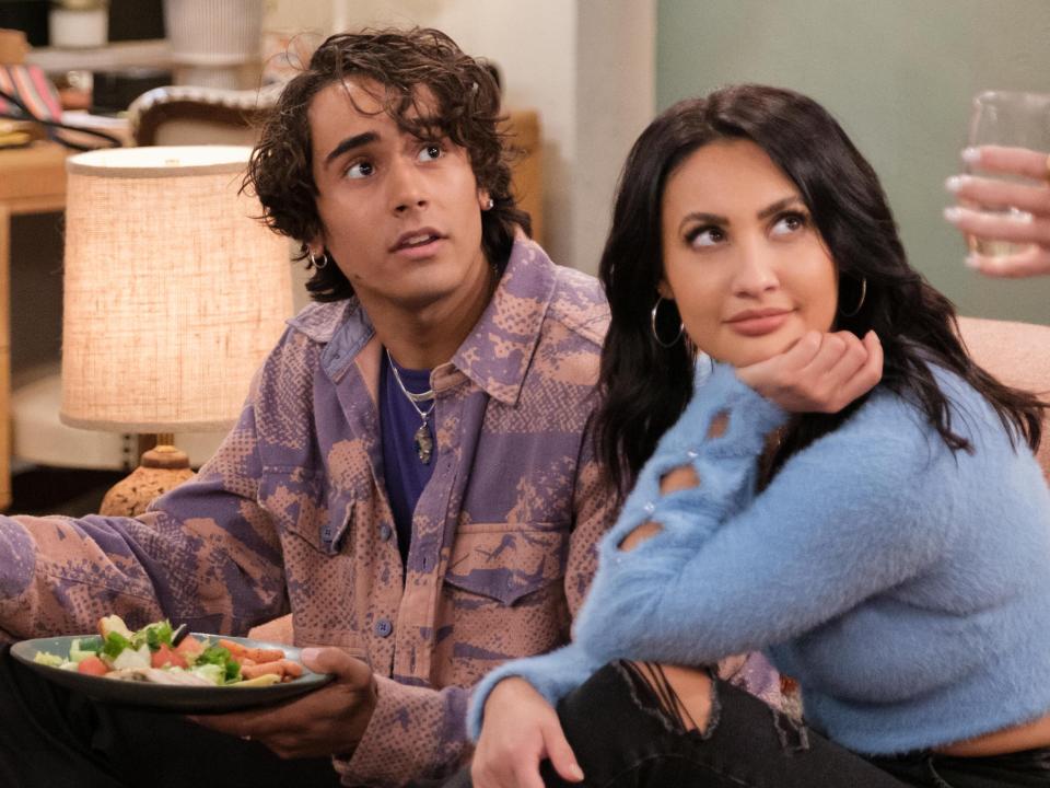 Michael Cimino and Francia Raisa on season two, episode 10 of "How I Met Your Father.'