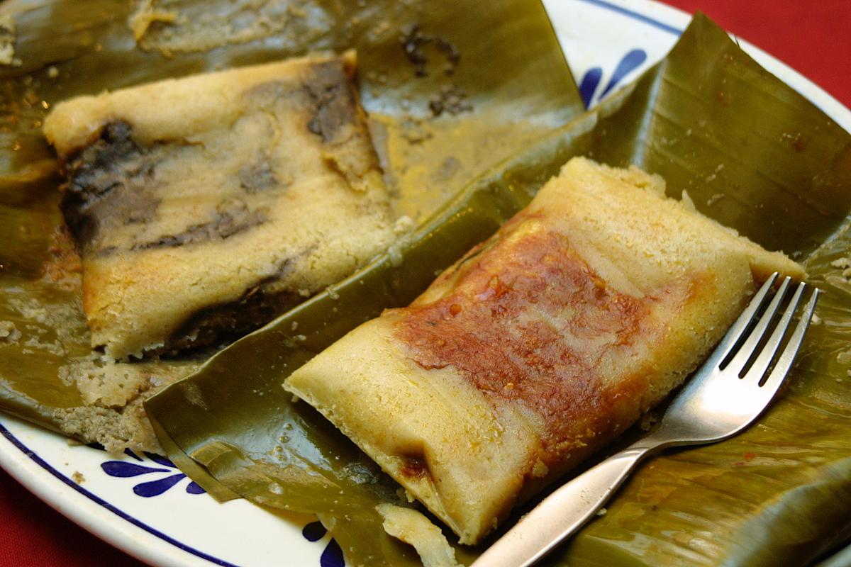 Conoce cuánta manteca lleva un kilo de masa de tamales