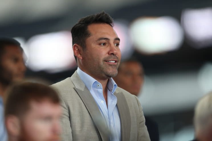 TMZ reported that Golden Boy Promotions CEO Oscar De La Hoya failed a field sobriety test at 2 a.m. Tuesday after being stopped by Pasadena, Calif., police. (Getty Images)