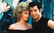 Wenn die Kinoleinwand zu singen und zu tanzen beginnt: Zu Ehren von "Grease"-Star Olivia Newton-John (Bild, mit John Travolta), die am 8. August im Alter von 73 Jahren gestorben ist, zeigen wir Ihnen die besten Musical-Filme aller Zeiten - von "Der Zauberer von Oz" bis "Hamilton". (Bild: Paramount)