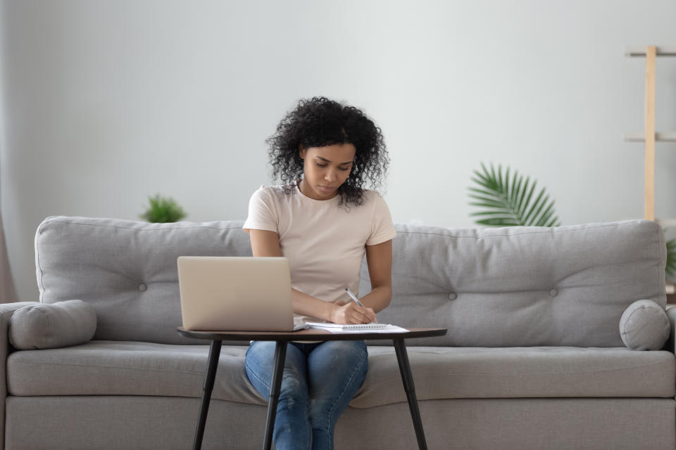 Una de cada cuatro mujeres está considerando reducir sus carreras o dejar la fuerza laboral por completo, de acuerdo con el informe "Mujeres en el lugar de trabajo”, publicado en septiembre por la Lean In and McKinsey & Company. Foto: Getty Images. 