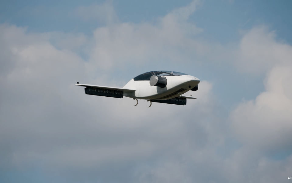 The Lilium jet on its test flight - Credit: Lilium