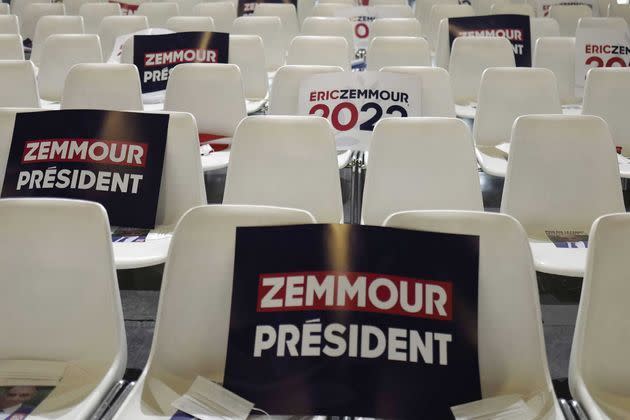 <a href="https://www.parismatch.com/Actu/Politique/A-Villepinte-le-candidat-Zemmour-entre-en-scene-1774355#xtor=AL-23" rel="nofollow noopener" target="_blank" data-ylk="slk:Retrouvez toutes les photos sur ParisMatch.com;elm:context_link;itc:0;sec:content-canvas" class="link ">Retrouvez toutes les photos sur ParisMatch.com</a>