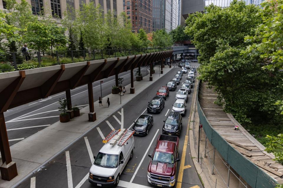 NY Governor Hochul Sued Over NYC Congestion Pricing Freeze