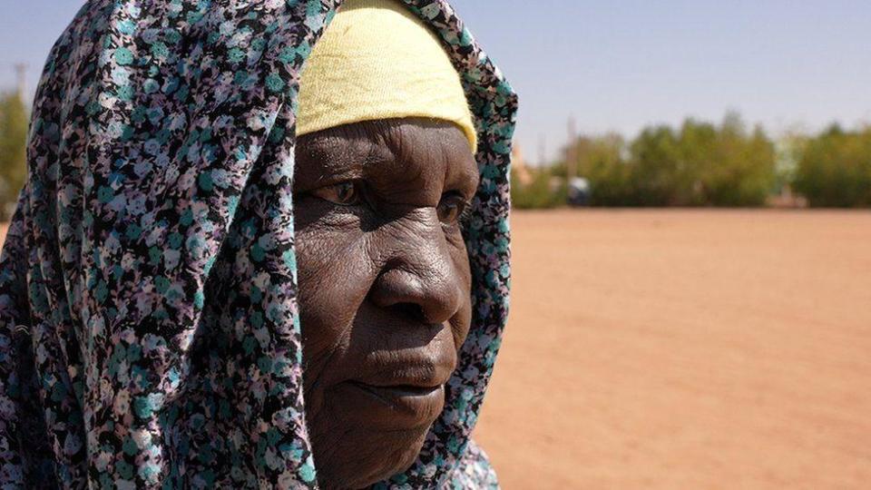 Afaf Muhammad Salem, residente de Jartum que tuvo que mudarse a Omdurmán