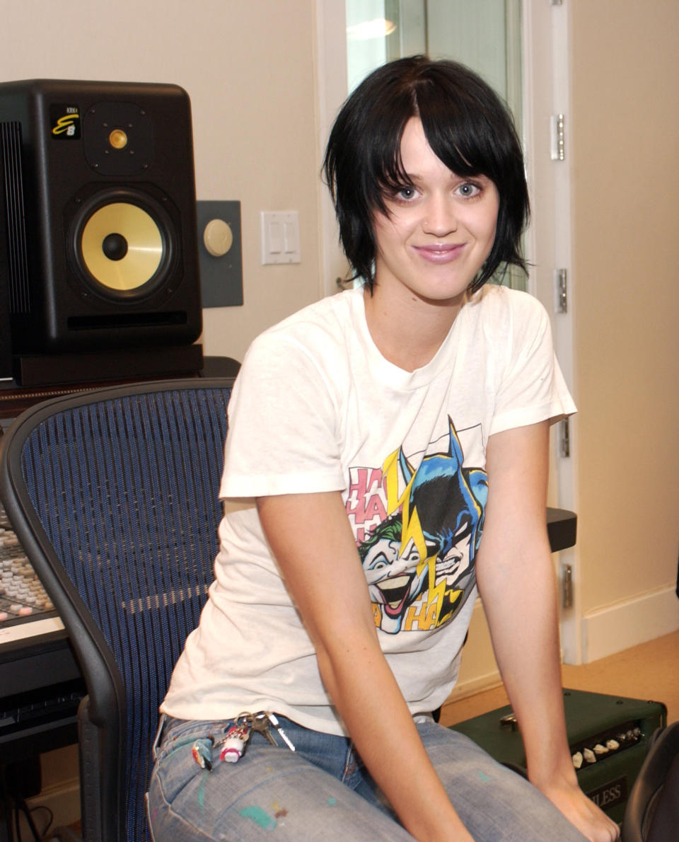 Posing&nbsp;during a portrait session on Sept. 25, 2002, in West Hollywood, California.