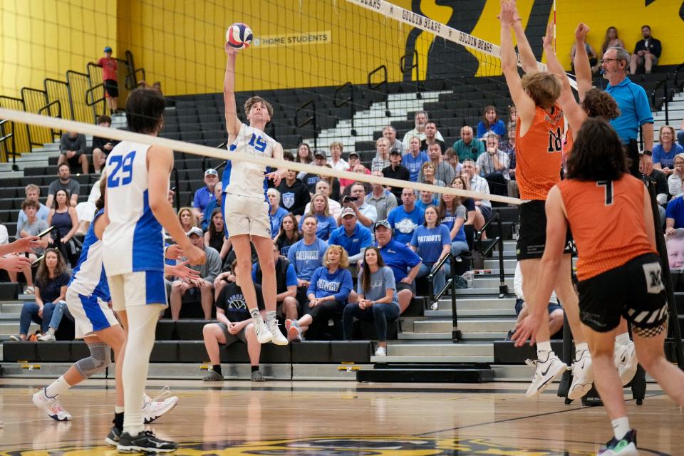 Olentangy Liberty’s Caden Whiteside makes a play against Mount Vernon on Saturday.