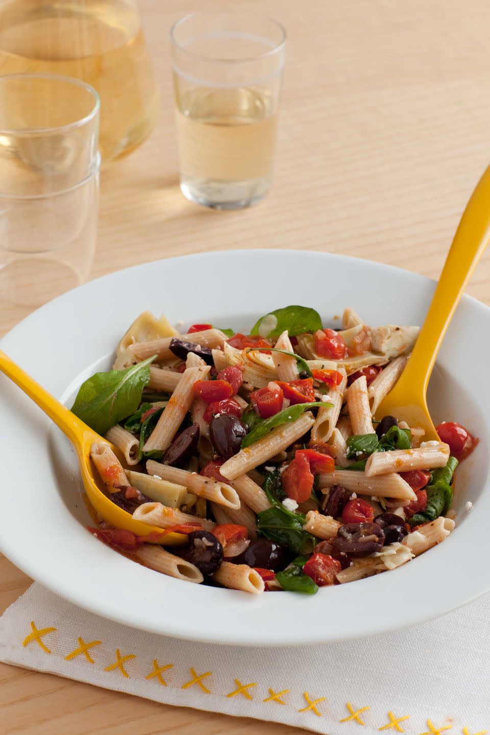 Mediterranean Pasta with Tomatoes and Arugula